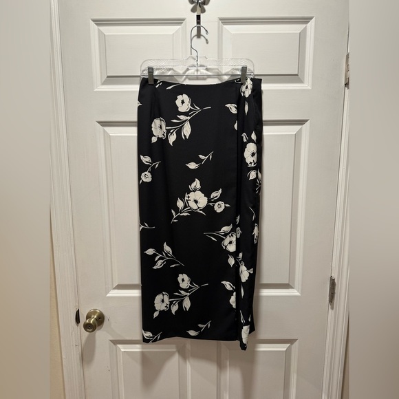 Talbots Dresses & Skirts - Talbots Floral Maxi Skirt​​​​